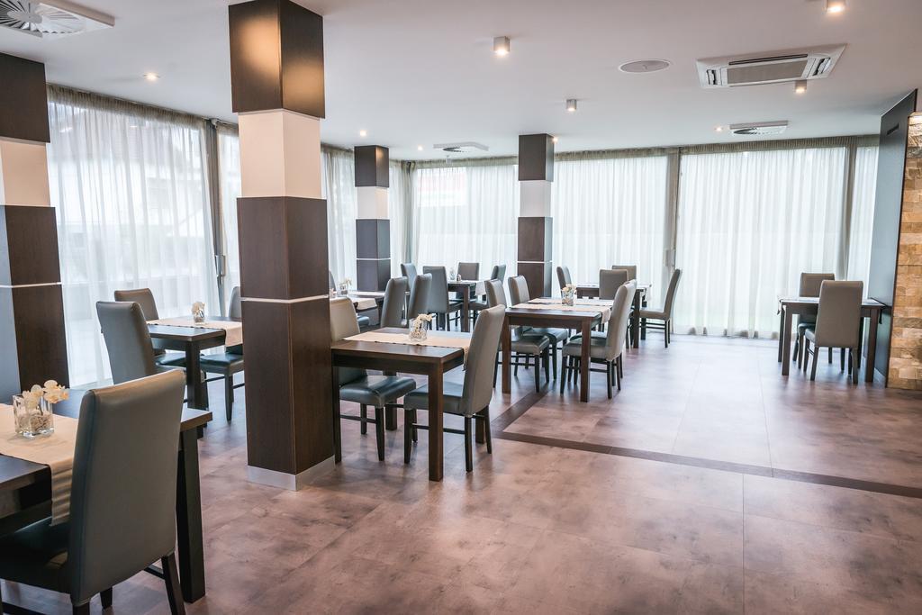 Guest House Frizzante Turcianske Teplice Exterior photo